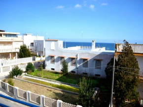 Air-conditioned Karuna two-room apartment with sea view balcony in Torre dellOrso